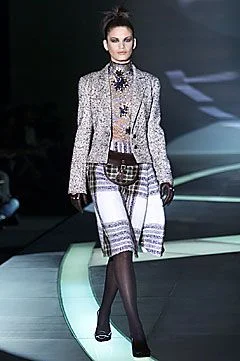 Look 18